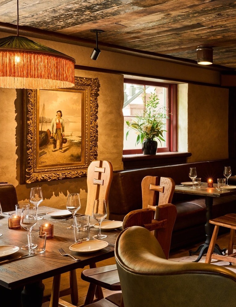 Lesters Interior-1