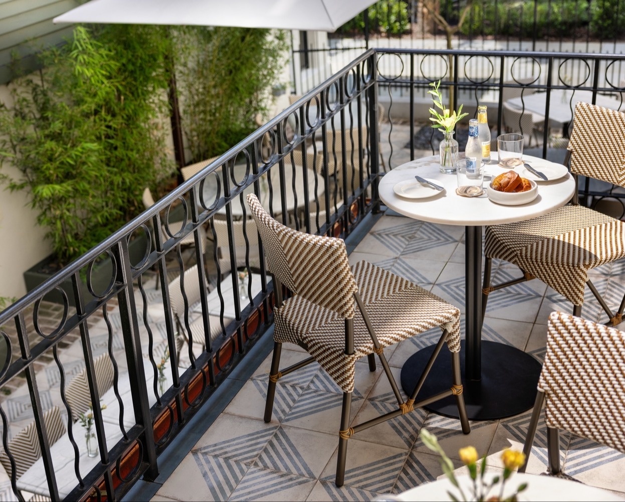 Public Space Breakfast Balcony