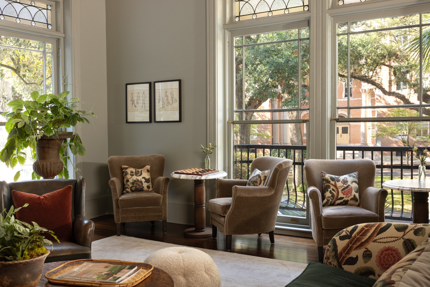 Public Space Parlor Daytime