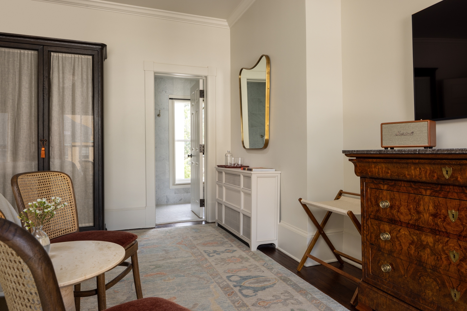 Room 16 3rd Floor Closeup