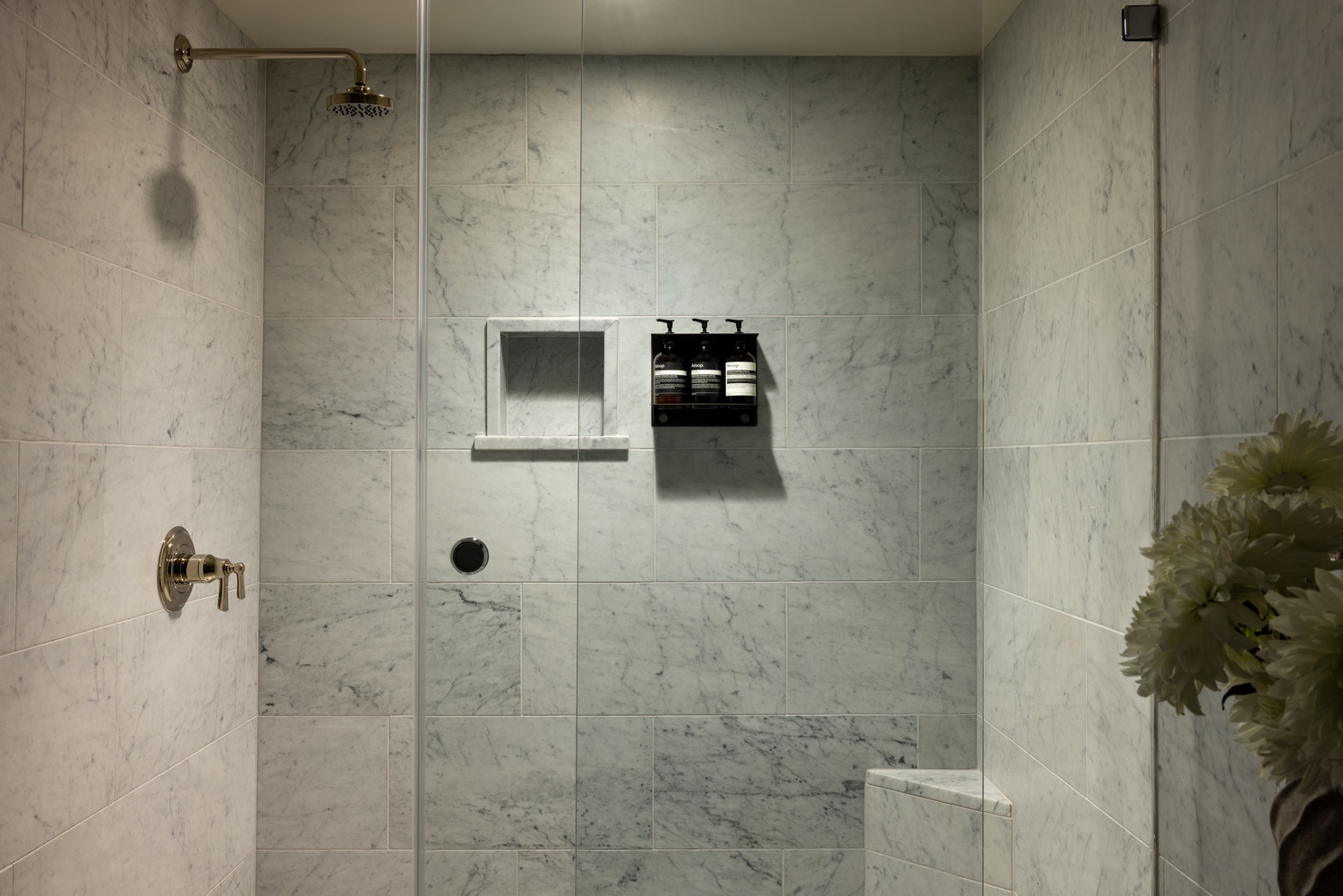 Room Universal Shower I