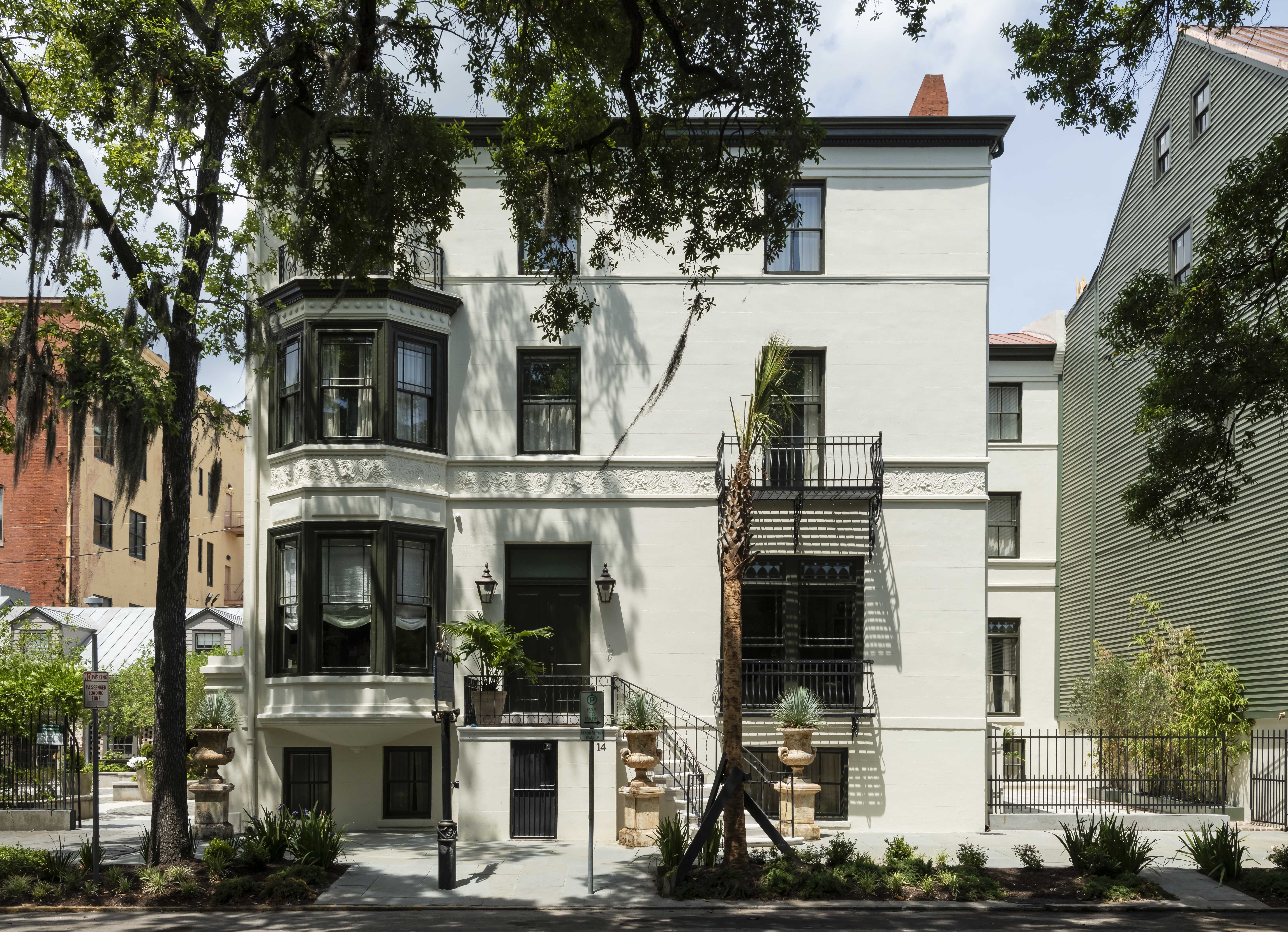 Ballastone Inn — GA 31401